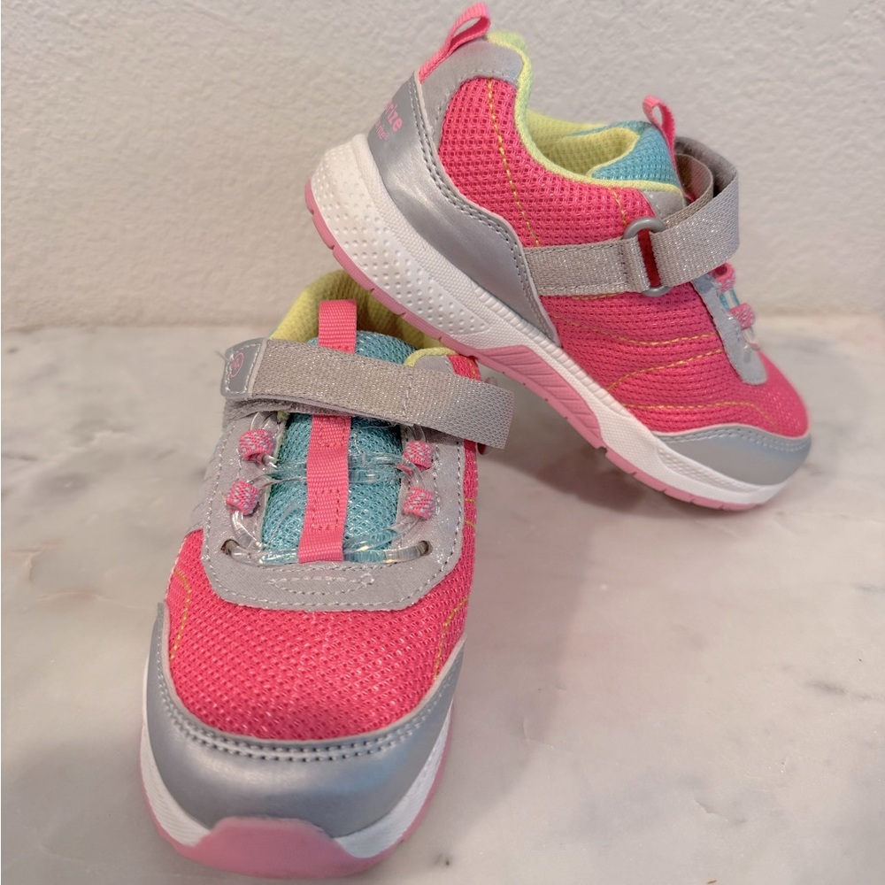 Stride Rite Revel Sneakers Little Kid Size 9 LIKE NEW